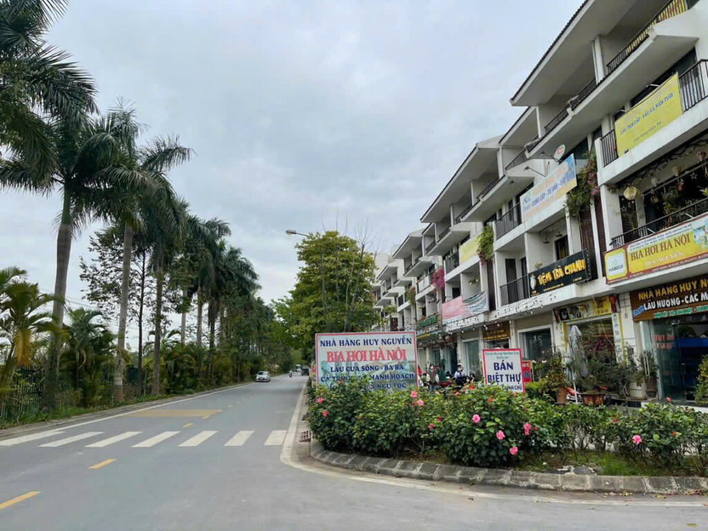 Thiết kế mặt ngoài hiện đại của Shophouse CEOhomes Hana Garden Mê Linh